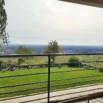La Maison De L'ecu : Charme Et Vue Incroyable Semesterbostad *