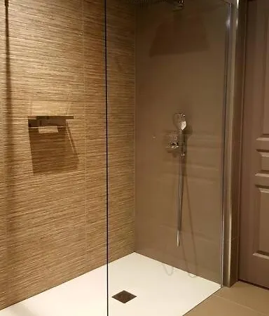 La Maison De L'ecu : Charme Et Vue Incroyable Beaune (Cote d'Or)