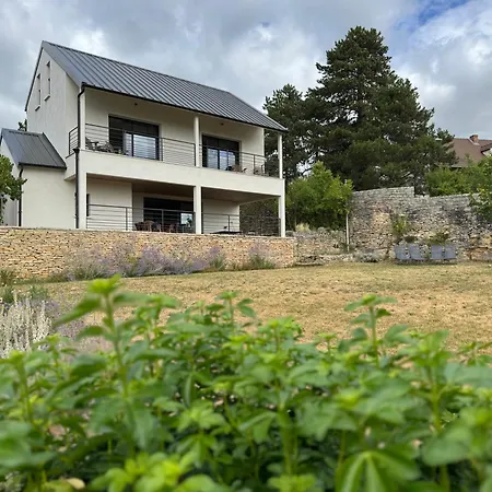 La Maison De L'ecu : Charme Et Vue Incroyable * بون