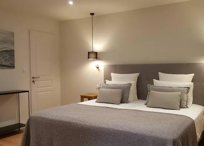 La Maison De L'ecu : Charme Et Vue Incroyable Nyaraló